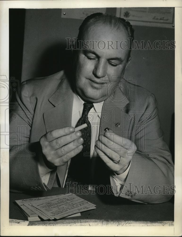 1941 Press Photo Chairman James A. gallagher of the local board - Historic Images