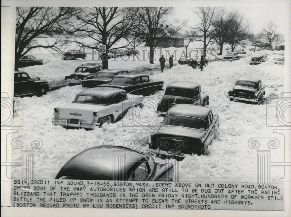 1956 Press Photo Boston Mass deep snows strand autos that must be dug out - Historic Images