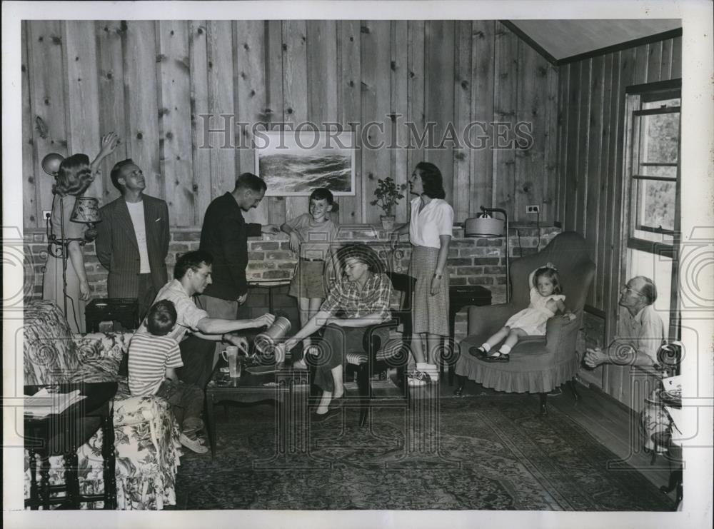 1947 Press Photo Aluminum Home of George Peabody at Westport Conn. - Historic Images