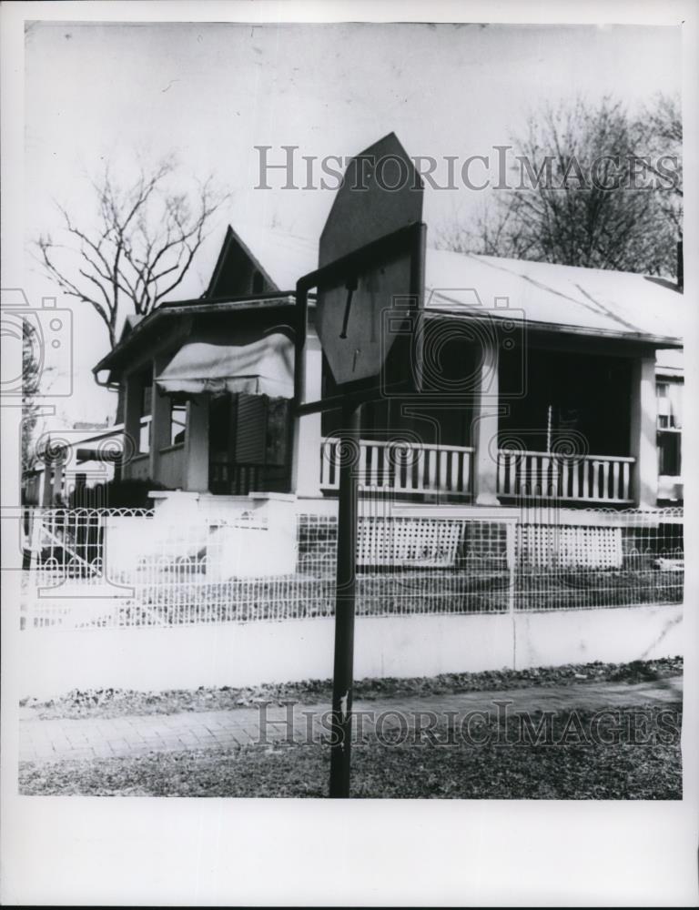 1962 Press Photo Flip Traffic Sign - Historic Images