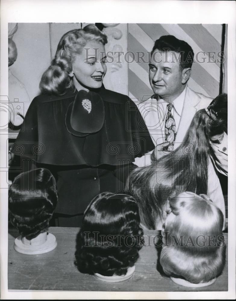 1952 Press Photo Wig Maker Paul Fleischer, Model Ethel Thorsen - Historic Images