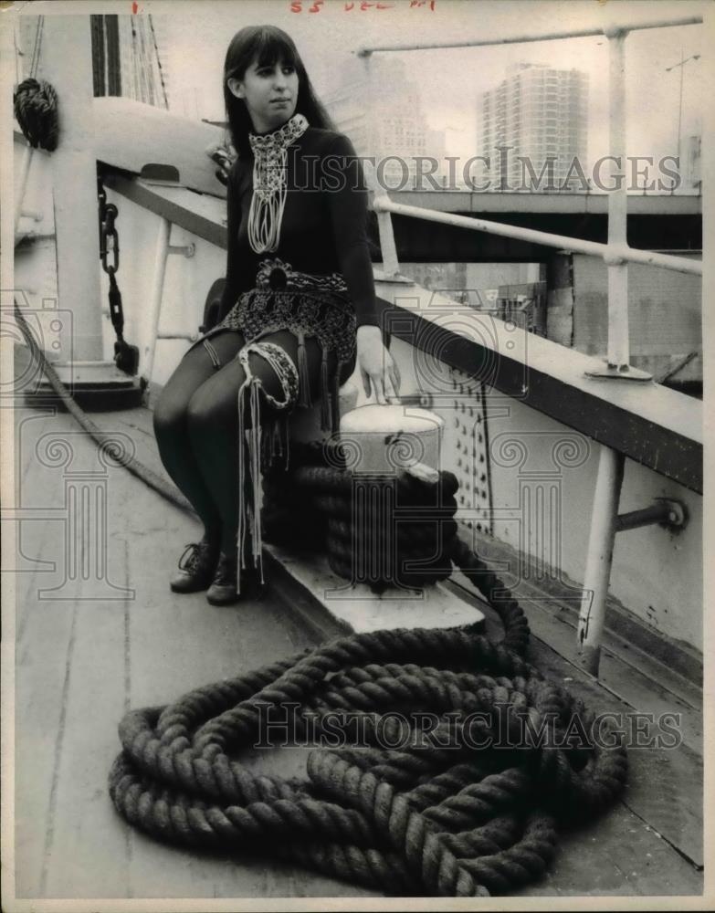 1970 Press Photo Joyce Friedman in Postek Breastplate and Overskirt-Knotted Rope - Historic Images