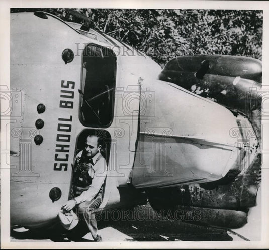 1952 Press Photo School Bus' Accident - Historic Images