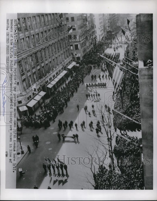 1954 Press Photo St. Patrick's Day parade moved down Fifth Avenue, New York. - Historic Images