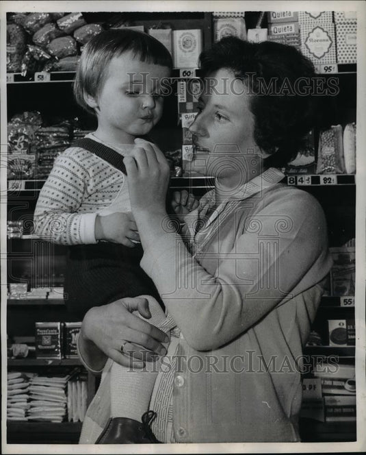 1959 Press Photo Annemarie Mayr & Thomas Steidle stage play - Historic Images