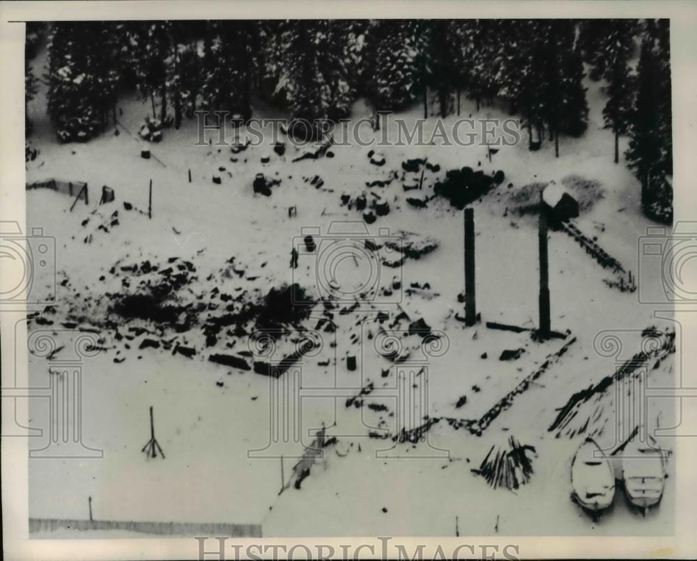 1948 Press Photo Wreckage of church in Makkovic Labrador village - Historic Images