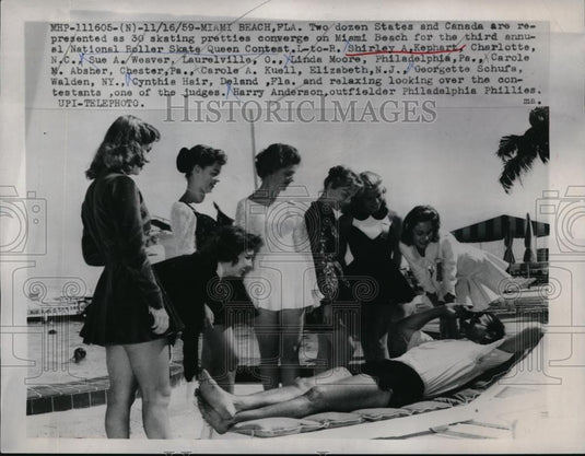1959 Press Photo The National Roller Skate Queen contestants at Miami beach - Historic Images