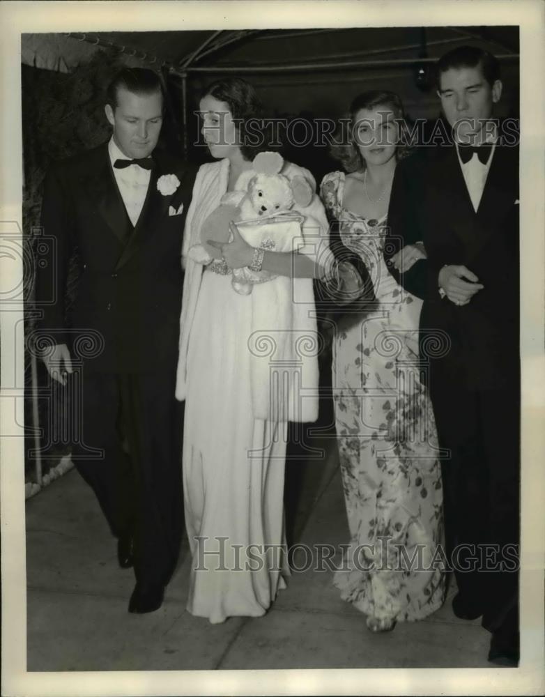 1939 Press Photo Palm Beach FLa recently married Mr &amp; Mrs Henry J Topping and - Historic Images