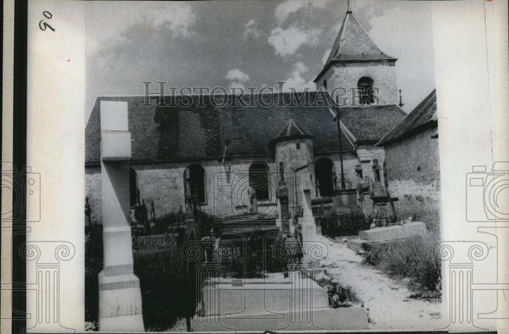 1970 Press Photo Colombey Les Seux Eglises France cemetery for C De Gaulle - Historic Images