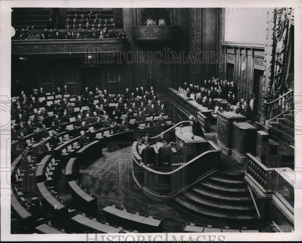 1937 Press Photo Premier Senjuro Hayashi Addresses 70th Japanese Diet - Historic Images