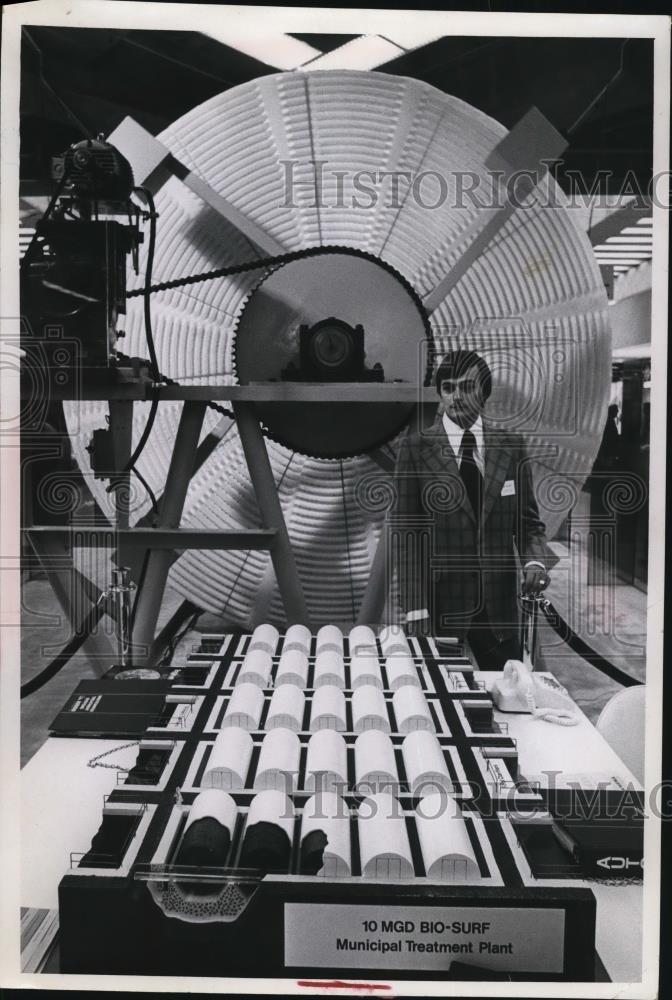 1973 Press Photo Autotrol Corporation Manager Ron Antonie - Historic Images