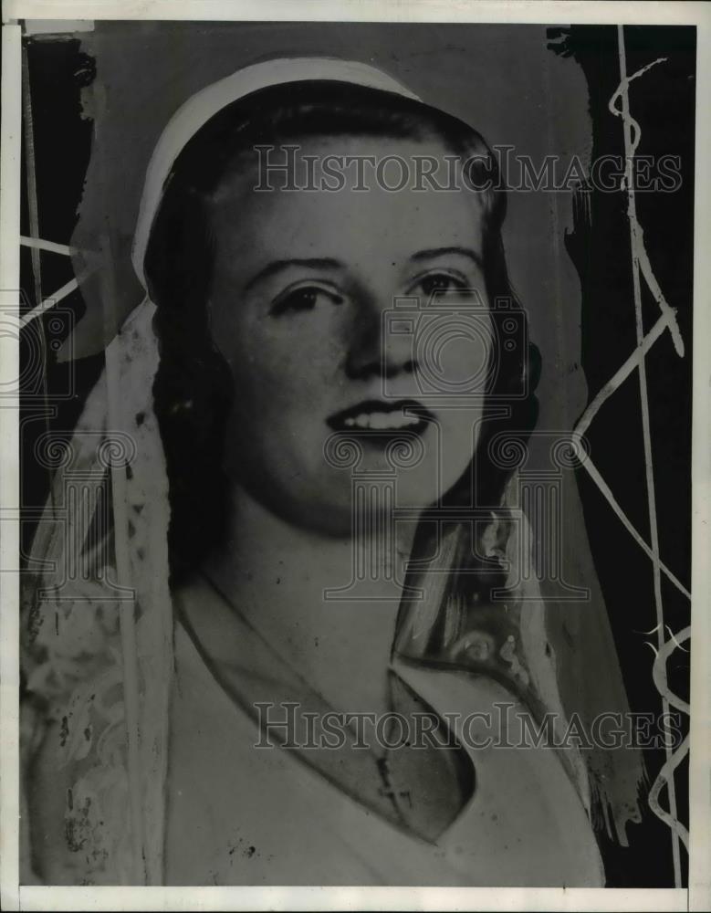 1940 Press Photo Virginia Mathers Matthews in Iron lung respirator gave birth - Historic Images