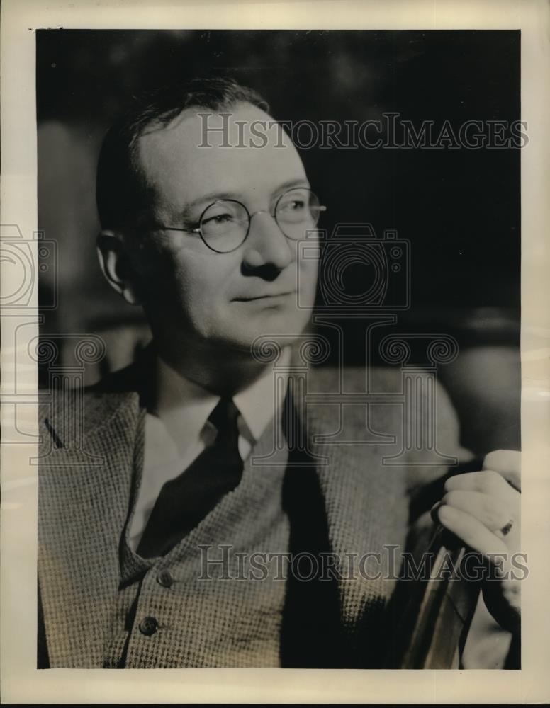 1937 Press Photo Victor Kolar guest conductor of Ford Sunday evening Hour. - Historic Images