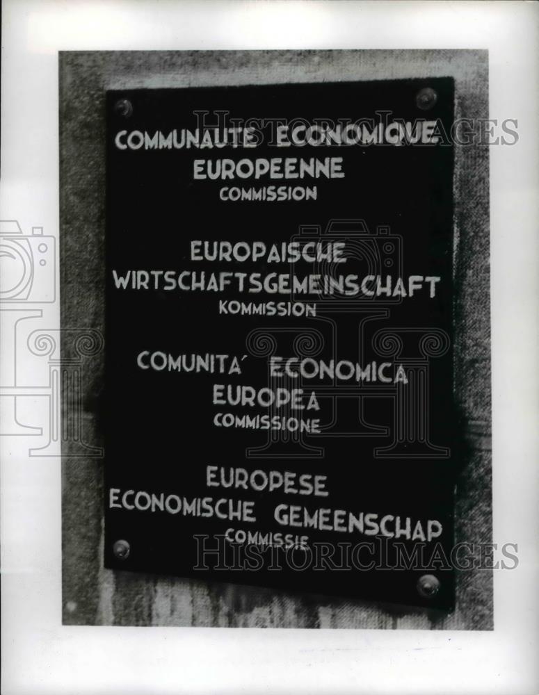 1963 Press Photo Plaque outside European Economic Community - Historic Images