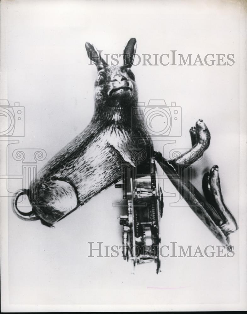 1953 Press Photo 17th Century Watch - Historic Images