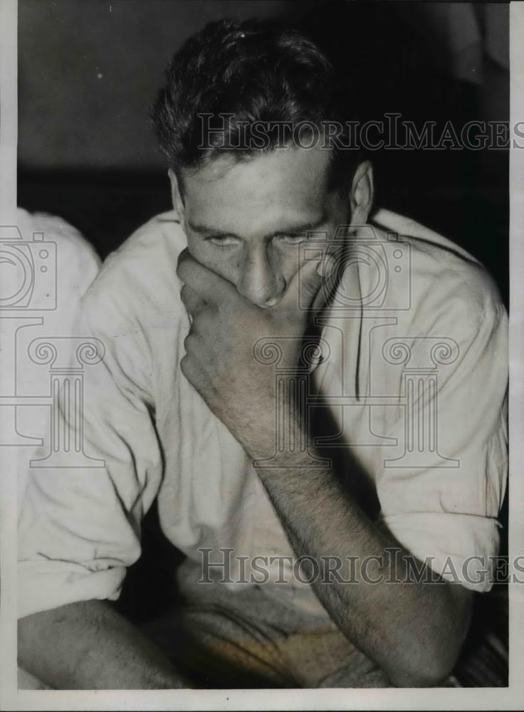 1935 Press Photo Mandeville Zenge questioned by Chicago Detective Bureau - Historic Images