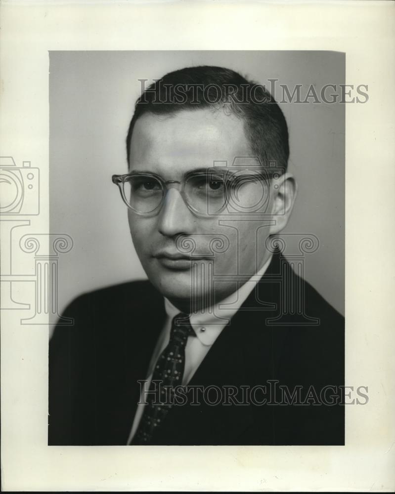 1955 Press Photo George McCann, Manager of McDowell Company - Historic Images