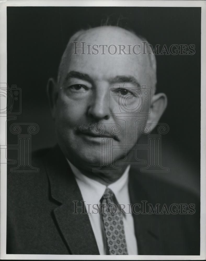 1960 Press Photo William F Schaub Chief of Military US Bureau of Budget - Historic Images