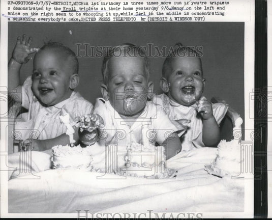 1957 Press Photo Kroll triplets at their home, Nancy, Janice & Carl - Historic Images