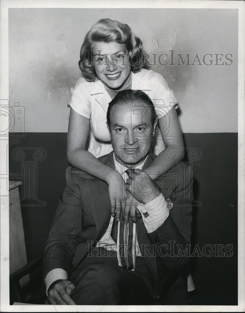 1953 Press Photo Rosemary Clooney &amp; Bob Hope - Historic Images