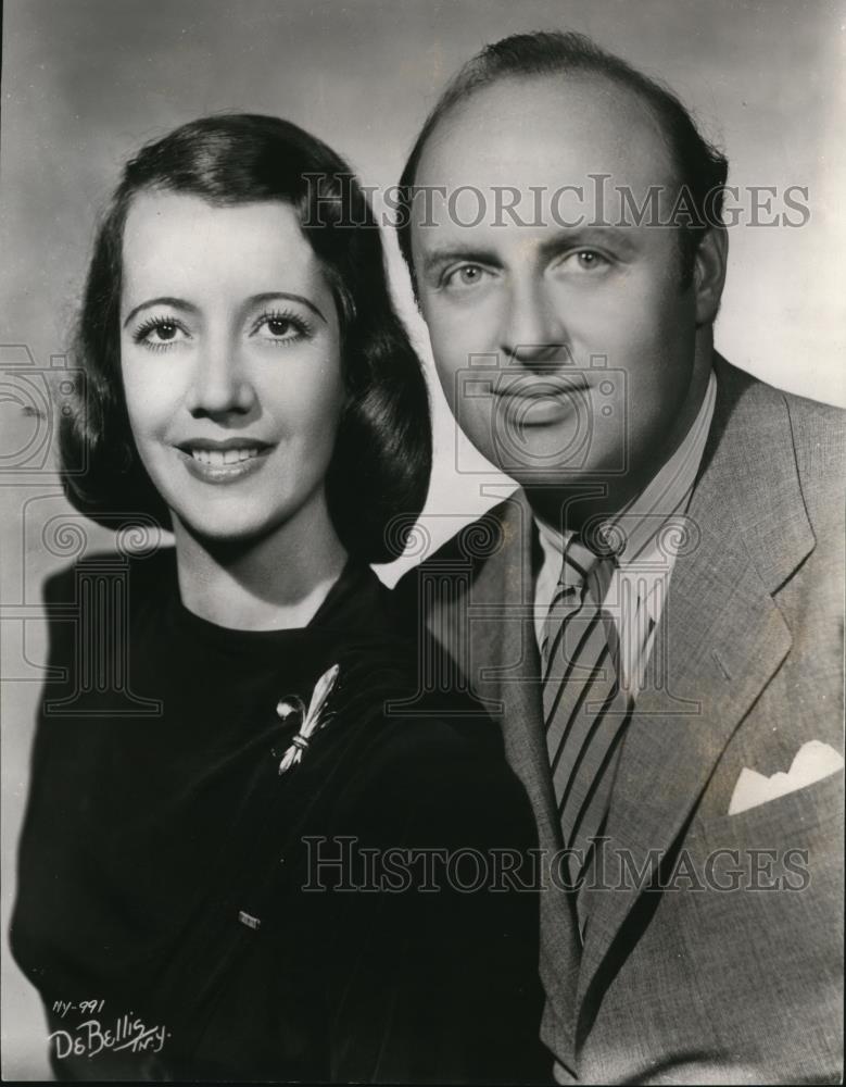 1947 Press Photo Lily Pons and Andre Kostelanetz - Historic Images