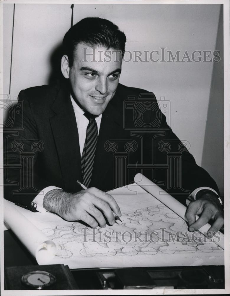 1956 Press Photo Reverend Daniel J Silver - Historic Images