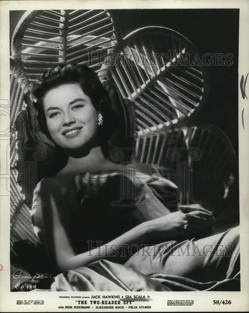 1959 Press Photo Gia Scala The Two Headed Spy - Historic Images