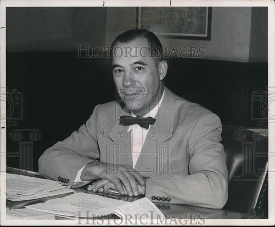 1964 Press Photo Mark C Schinnerer - Historic Images