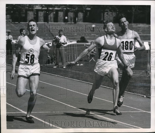1953 Press Photo Jacques Bierlaise disqualified for getting in the wrong track - Historic Images