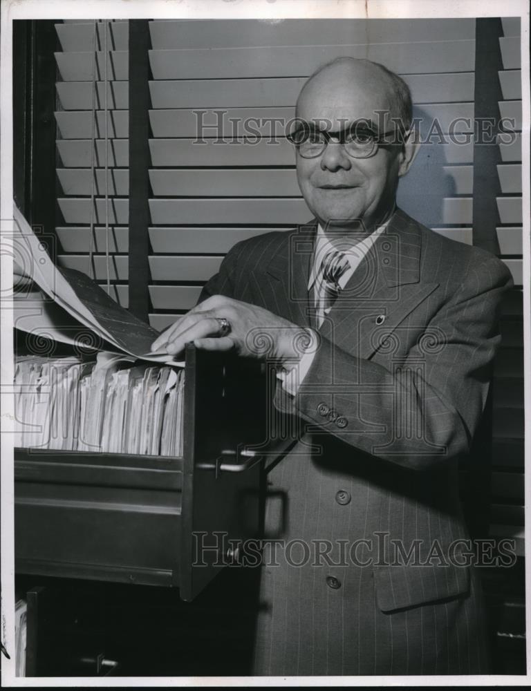 1952 Press Photo Howard Pope Americana - Historic Images