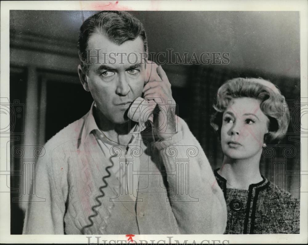 1970 Press Photo James Stewart and Audrey Meadows in Take Her When She's Mine - Historic Images