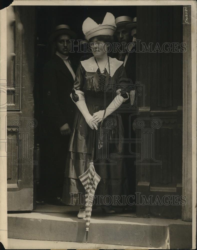 1915 Press Photo Woman - Historic Images