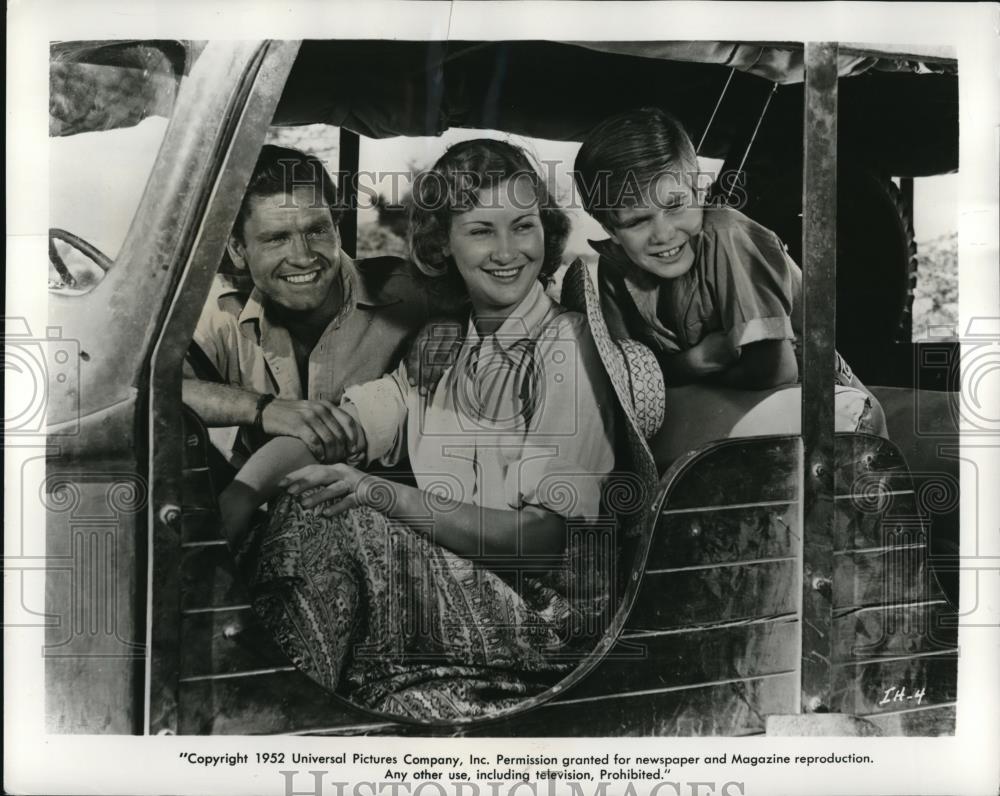 1952 Press Photo Dinah Sheridan, Anthony Steel & William Simons in Ivory Hunter - Historic Images