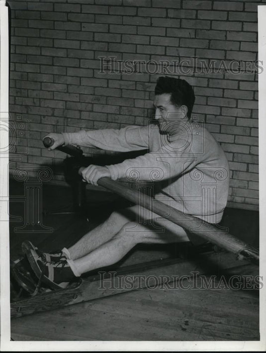 1940 Press Photo Abe Pickies - Historic Images