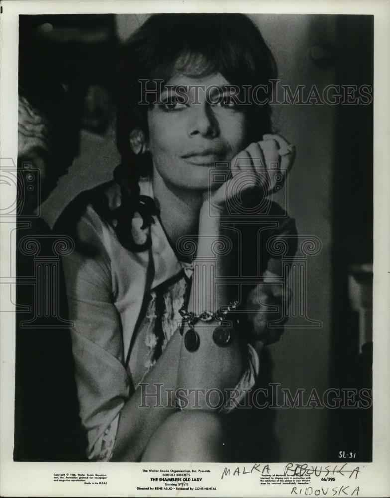 1967 Press Photo Malka Ribouska In The Shameless Old Lady - Historic Images