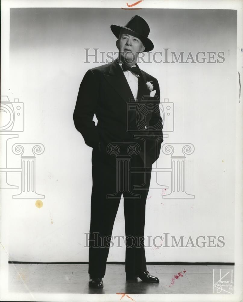1949 Press Photo Pat Rooney Dr Vaudeville Entertainer - Historic Images