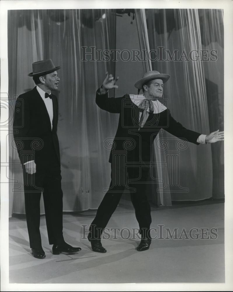 1963 Press Photo Bob Hope &amp; Frank Sinatra - Historic Images