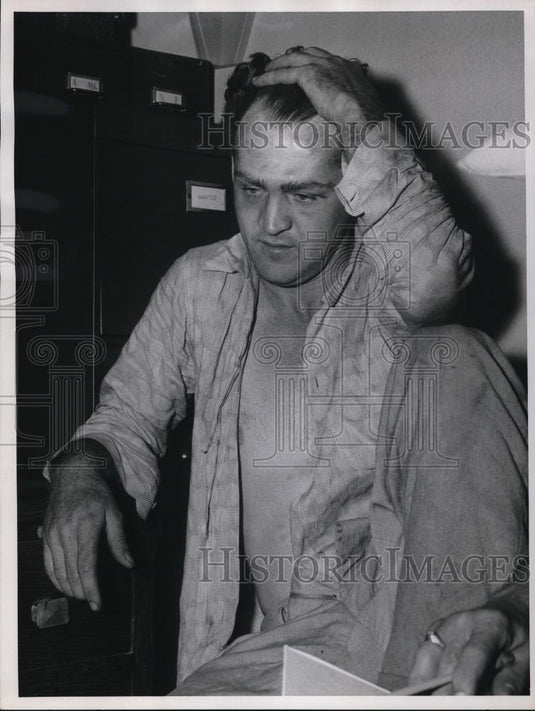 1956 Press Photo Norman Walker Bedford O - Historic Images