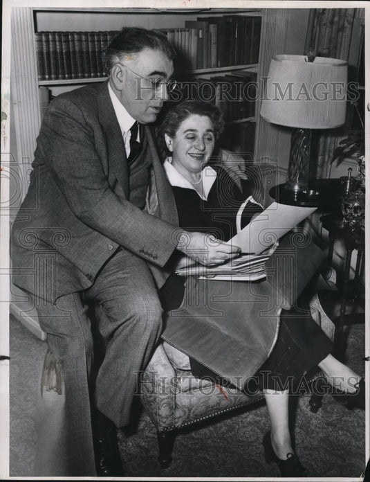 1952 Press Photo Dr AH Silver & Mrs Silver - Historic Images