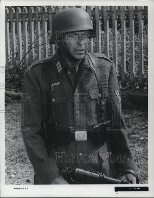 1965 Press Photo Frank Sinatra in Von Ryan's Express - Historic Images