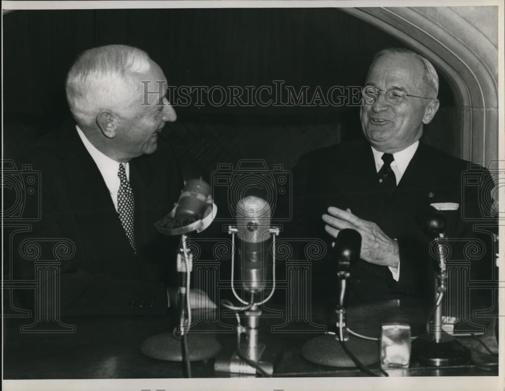 1955 Press Photo Cyrus S. Eaton and Harry Truman - Historic Images