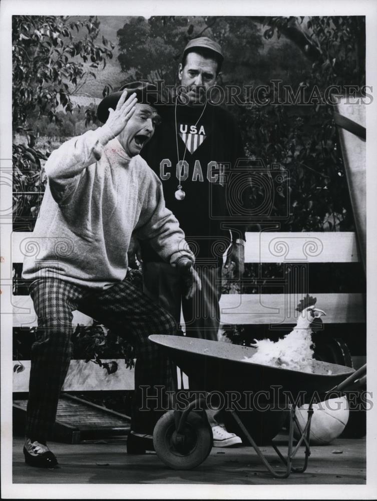 1967 Press Photo Red Skelton & Tennessee Ernie Ford - Historic Images