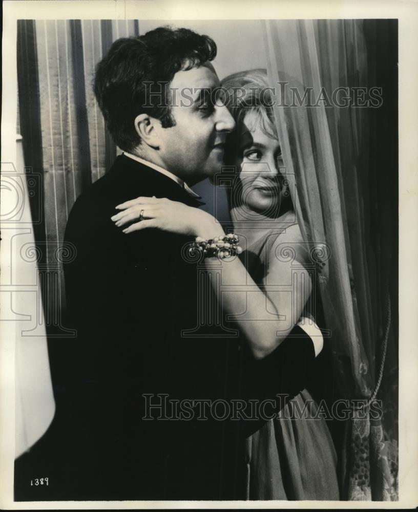 1962 Press Photo Peter Sellers and Mai Zetterling star in Only Two Can Play - Historic Images