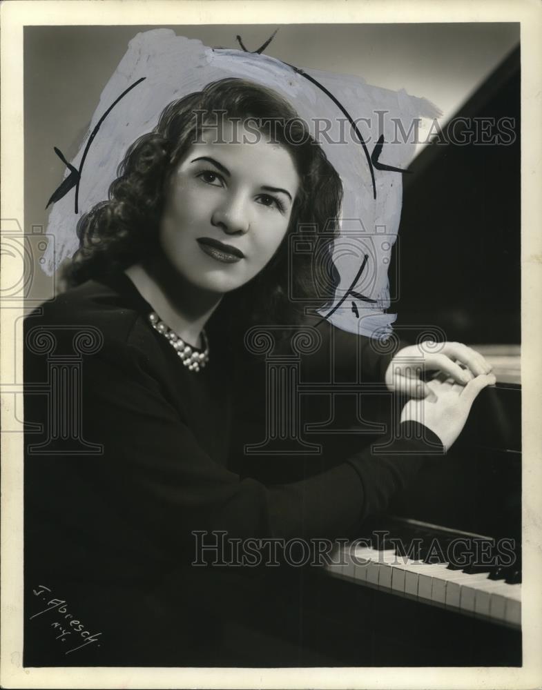 1947 Press Photo Eunice Podis Pianist - Historic Images