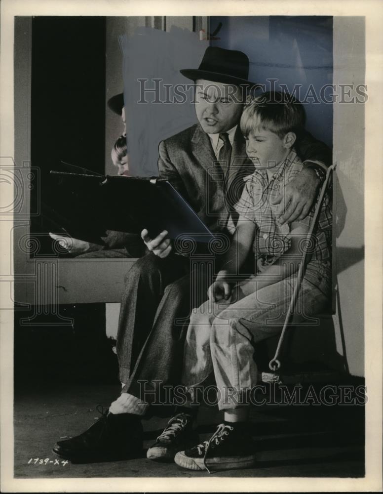 1958 Press Photo Mickey and Teddy Rooney - Historic Images