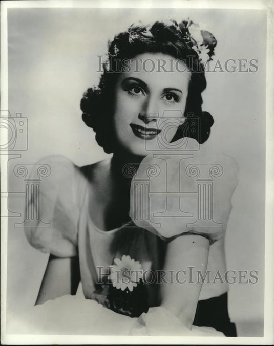 1953 Press Photo Dorothy Sarnoff, sorprano of New York City - Historic Images