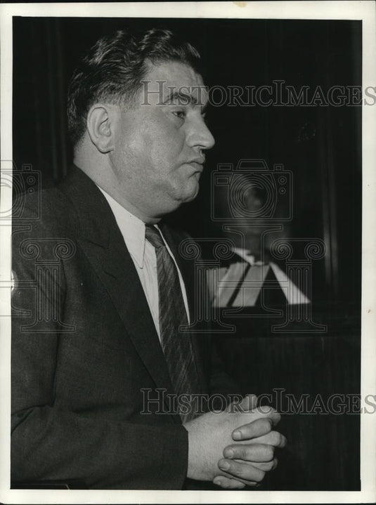 1934 Press Photo Phil Selznik on Witness Stand - Historic Images