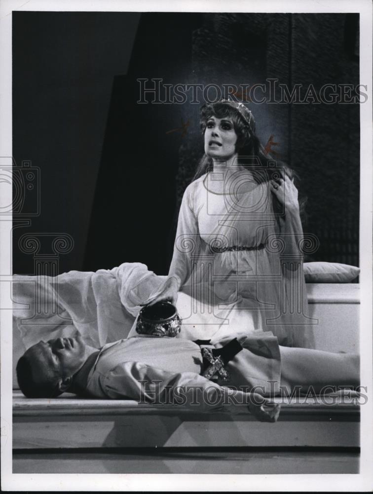 1967 Press Photo Jil St John - Historic Images