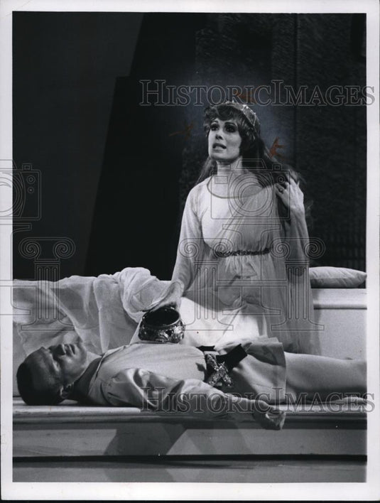 1967 Press Photo Jil St John - Historic Images