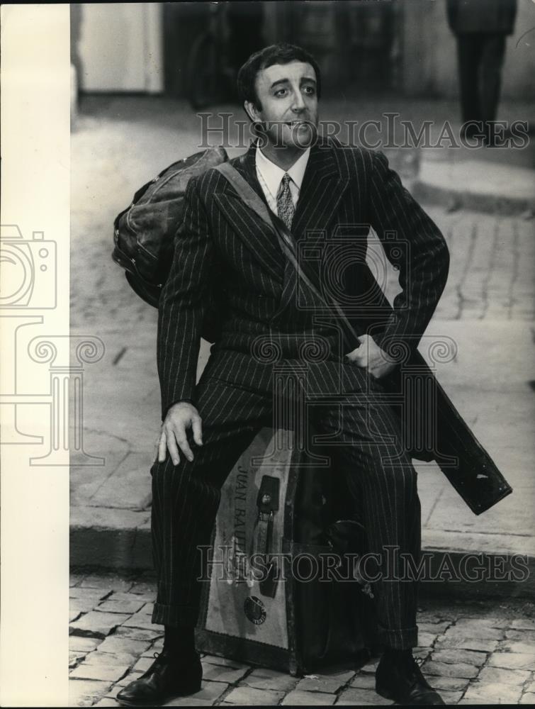 1967 Press Photo Peter Sellers in Bobo - Historic Images